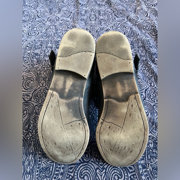 Vegan leather ankle boot - Picture 4 of 7